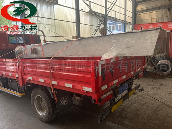 發(fā)往湖北客戶(hù)機(jī)械格柵除污機(jī)